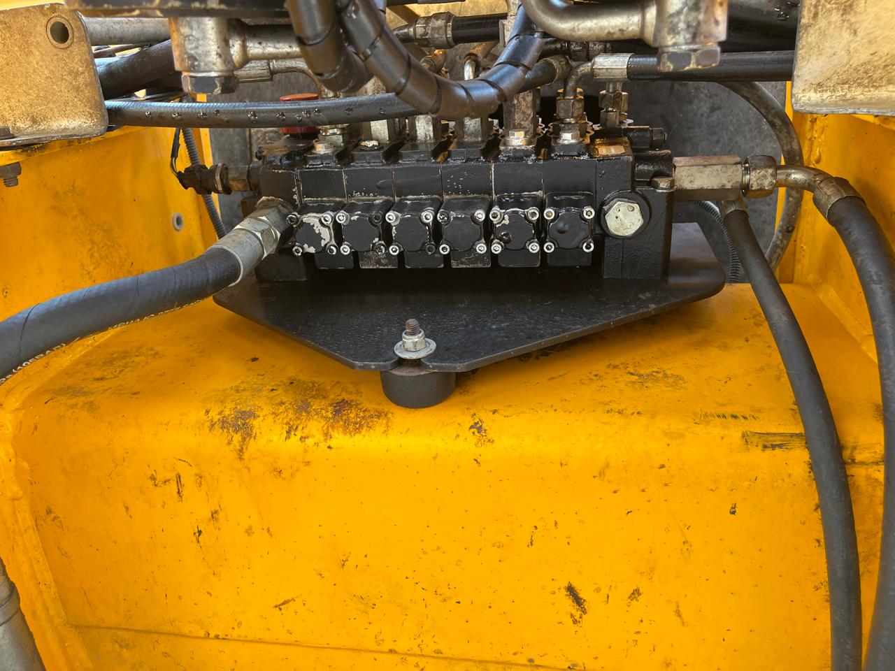JCB 3DX Backhoe Loader second hand 2021 model