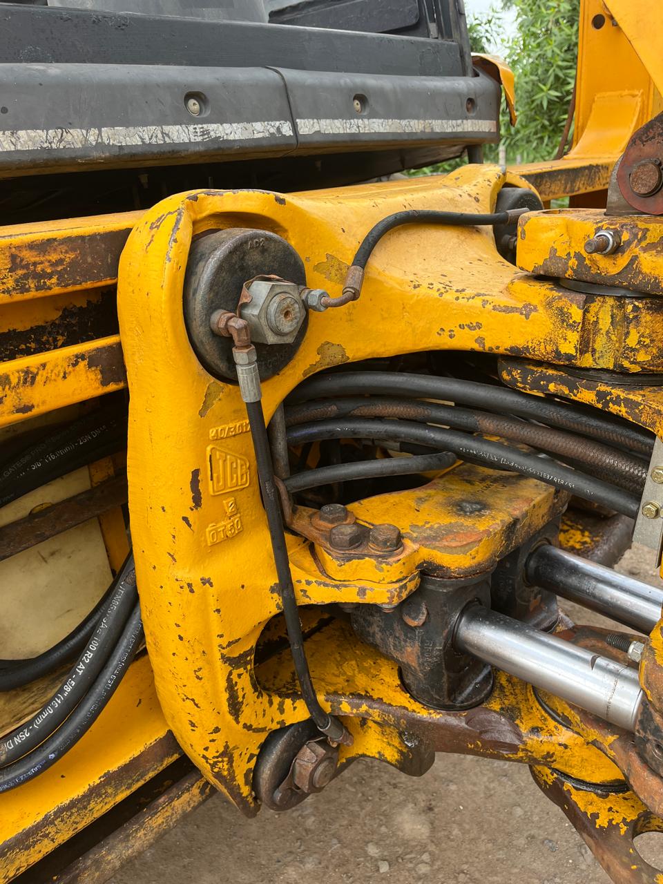 JCB 3DX backhoe loader