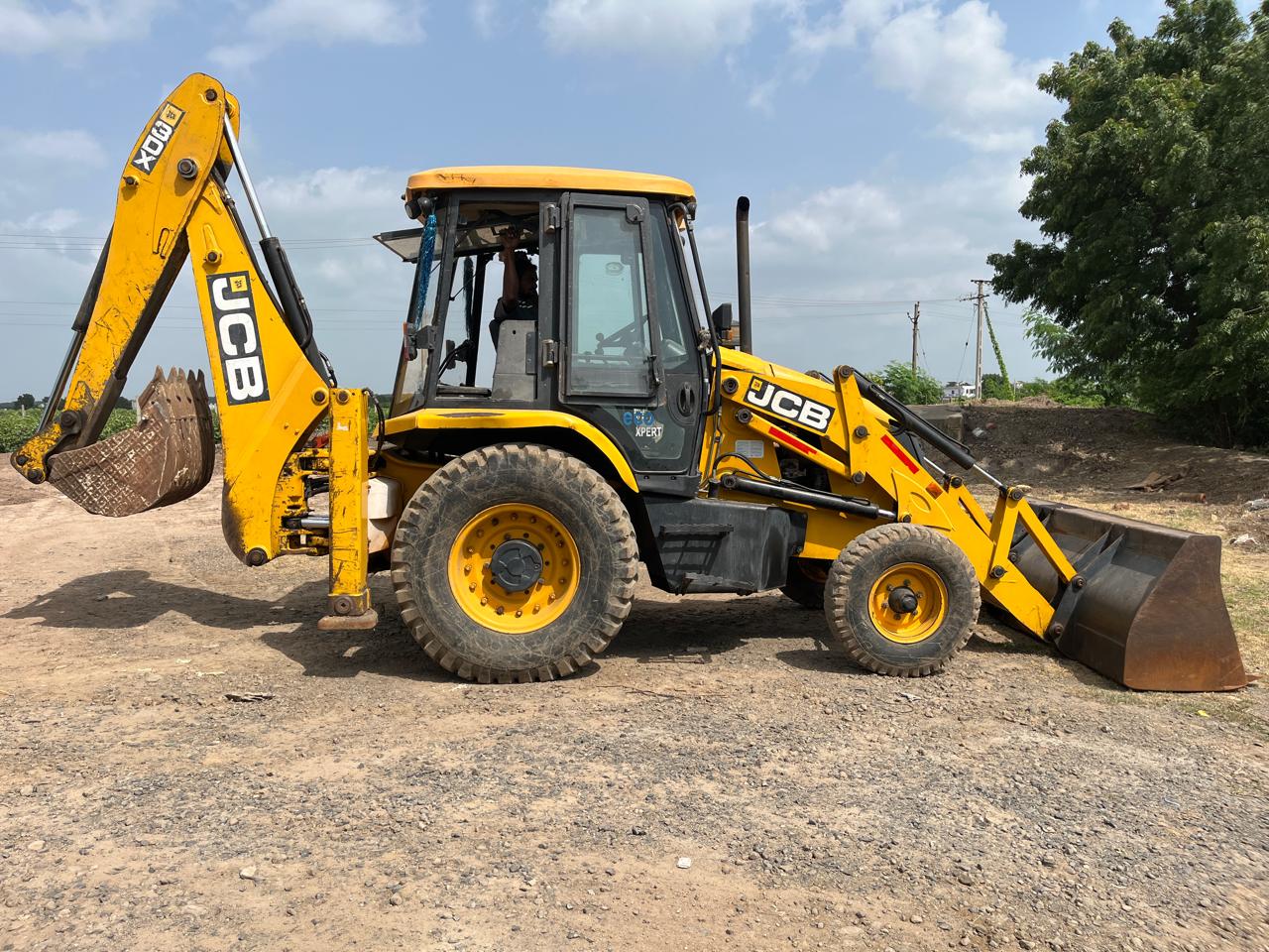 JCB 3DX  BACKHOE LOADER 76HP 2013