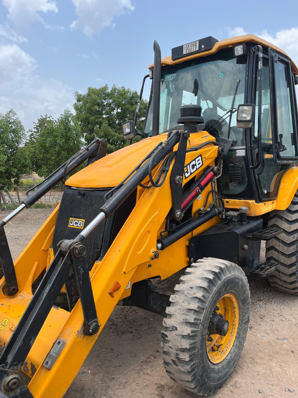 JCB 3DX Backhoe Loader second hand 2021 model