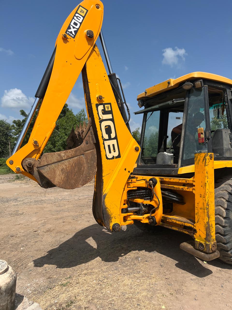 JCB 3DX 76HP