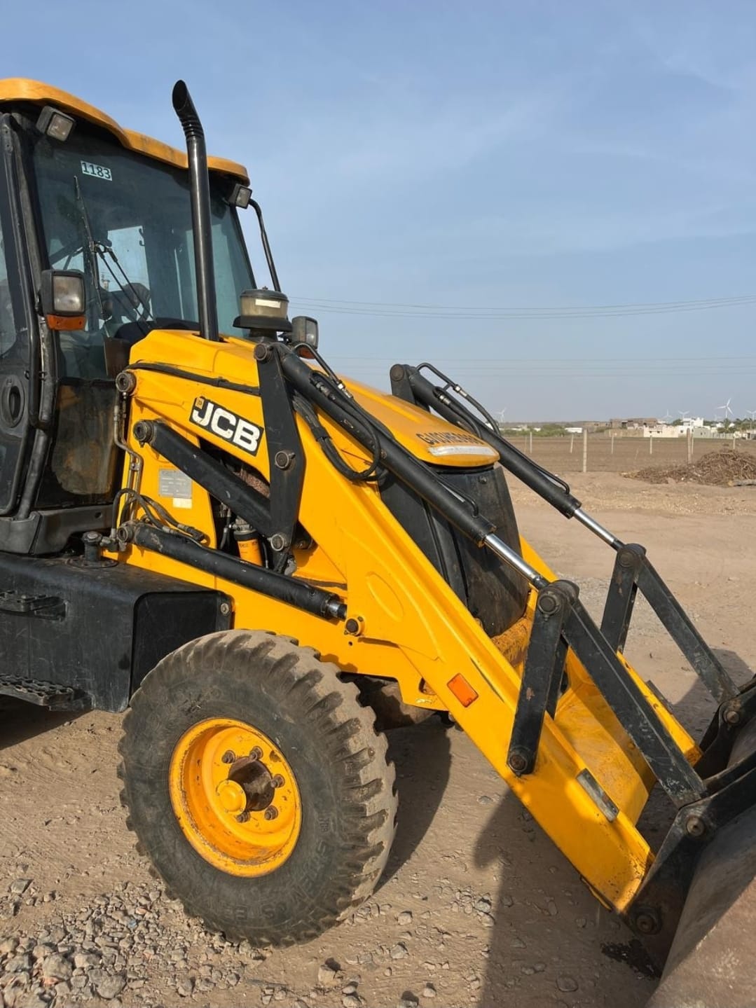 JCB 3DX BACKHOE LOADER SECON HAND 76HP