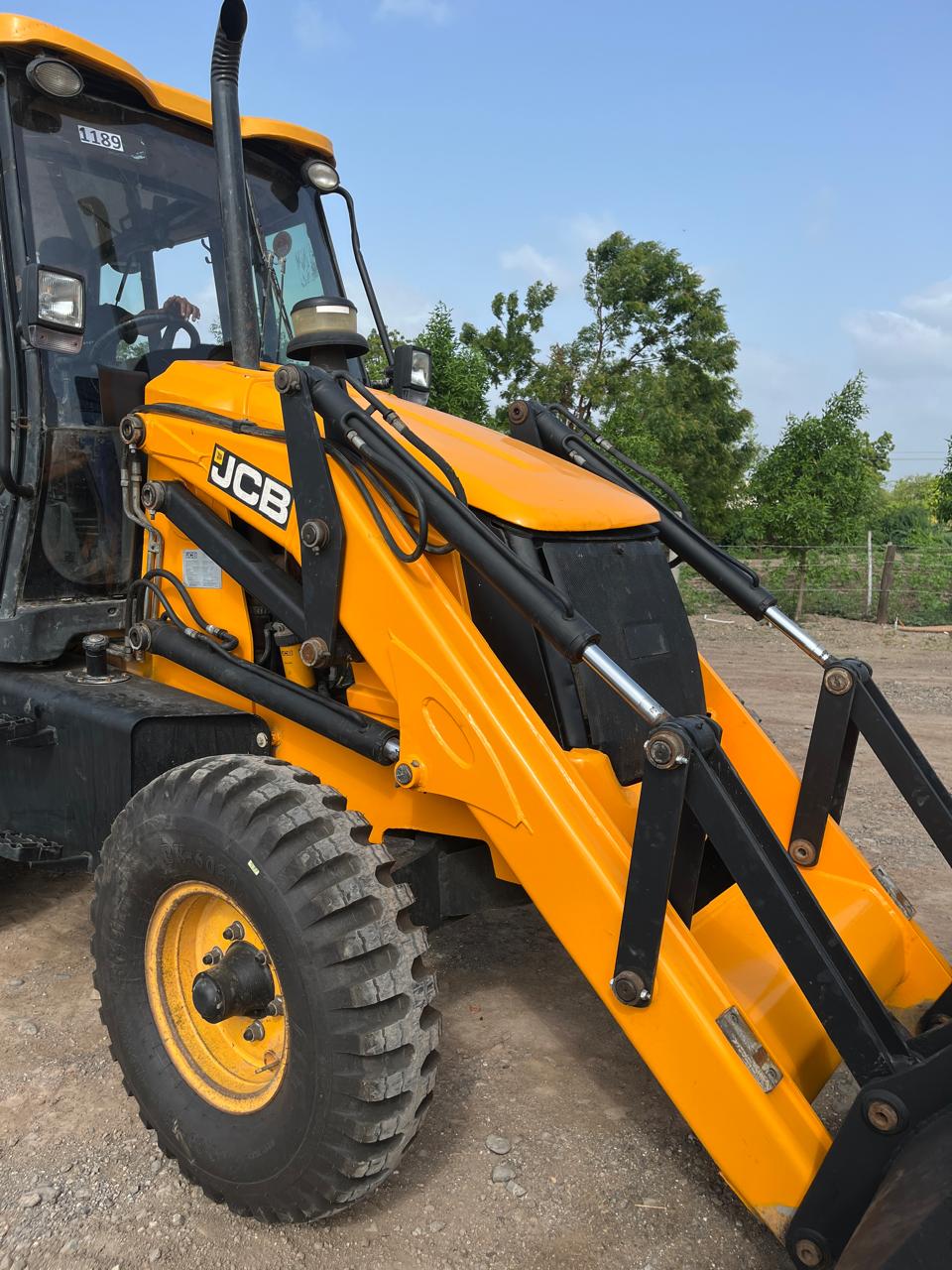 JCB 3DX BACKHOE LOADER