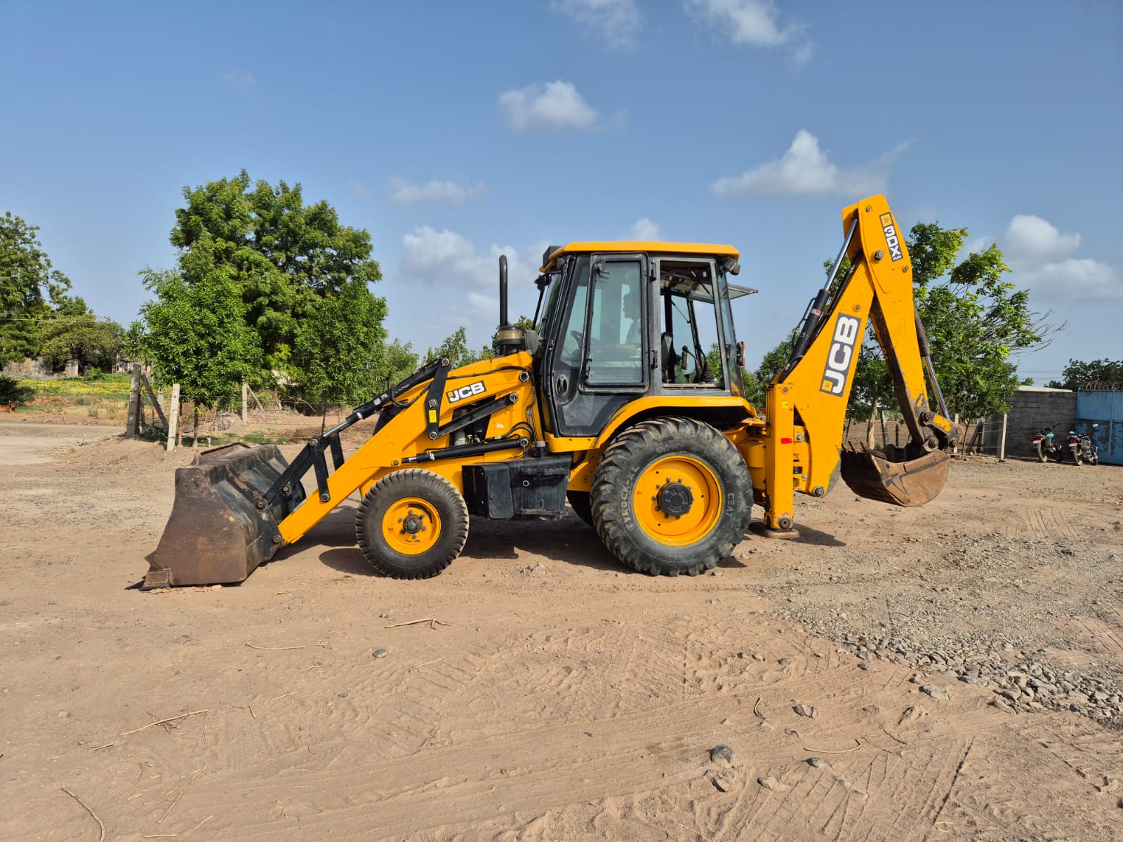 Jcb 3DX Plus Second Hand 2021
