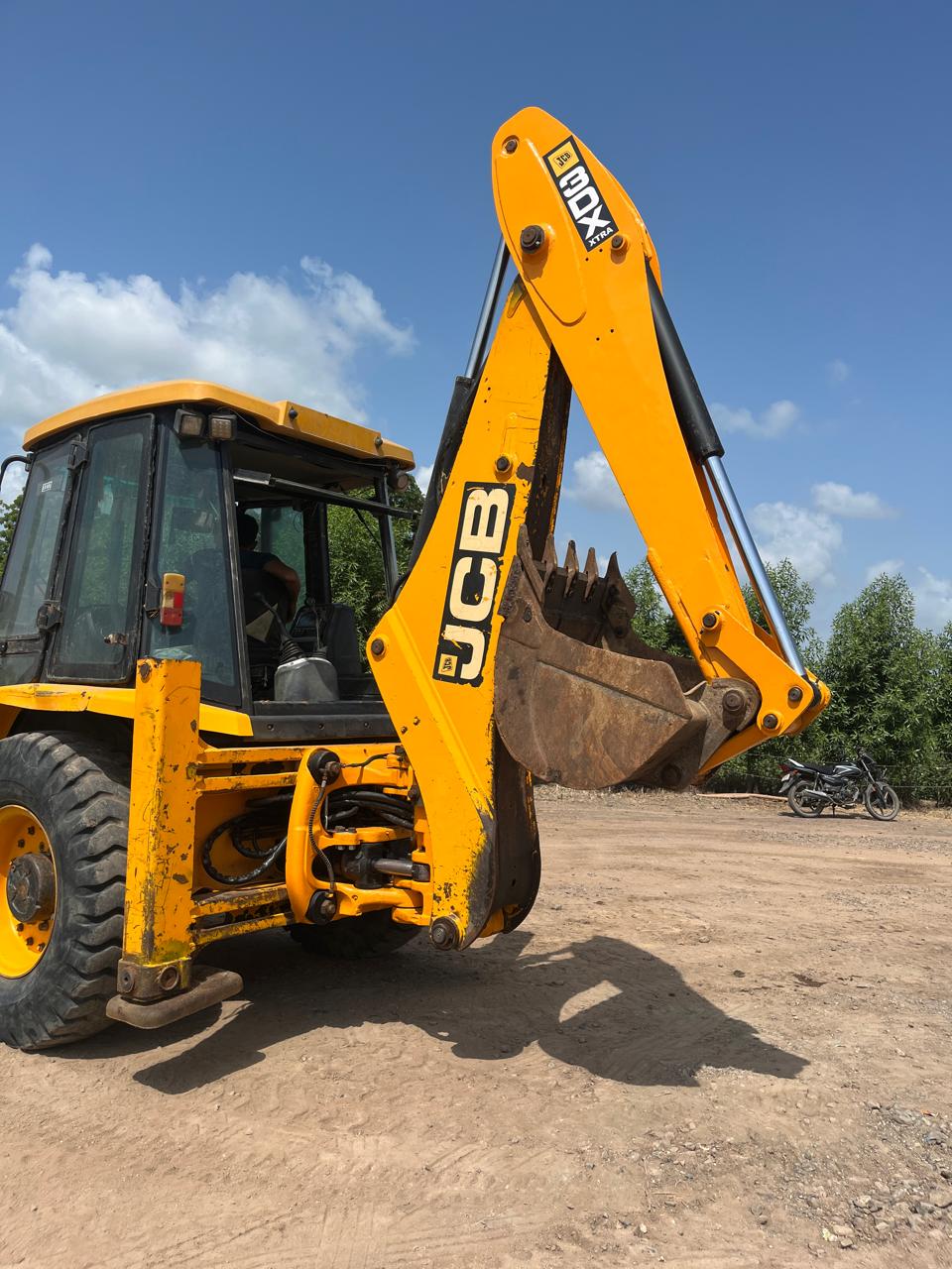 JCB 3DX 76HP