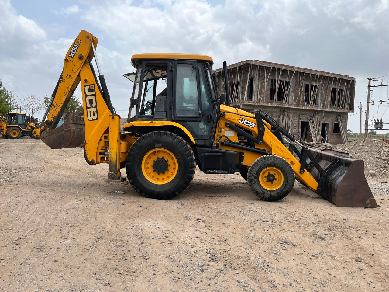 JCB 3DX Backhoe Loder Second Hand 2020 Model