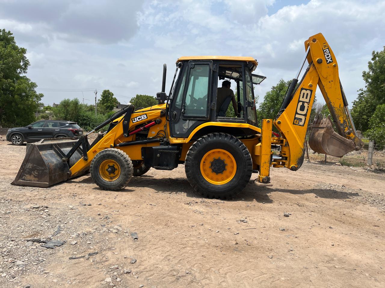 JCB 3DX Backhoe Loader second hand 2021 model