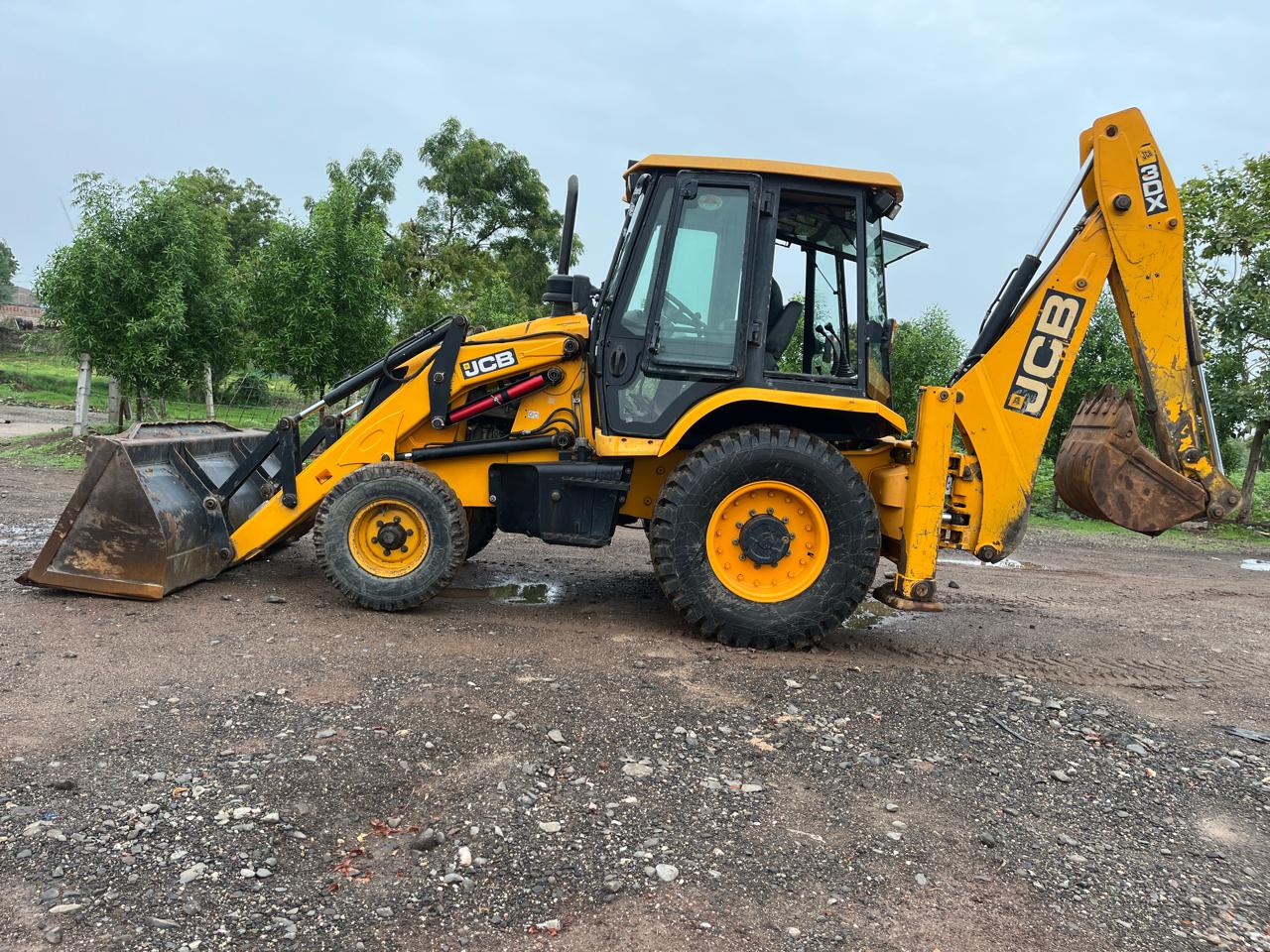Jcb 3dx backoe loader 2021 49hp
